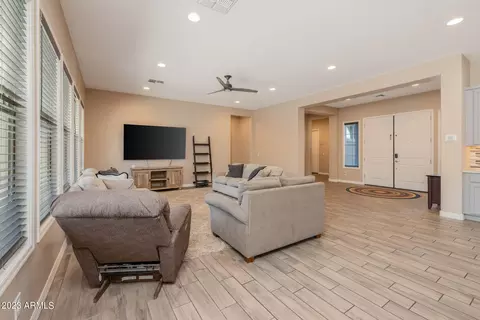 10011 E Rotation Dr, Mesa, AZ 85212 photo 6