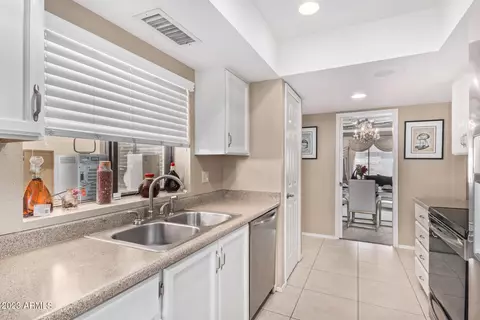 1109 E Taro Ln, Phoenix, AZ 85024 photo 21