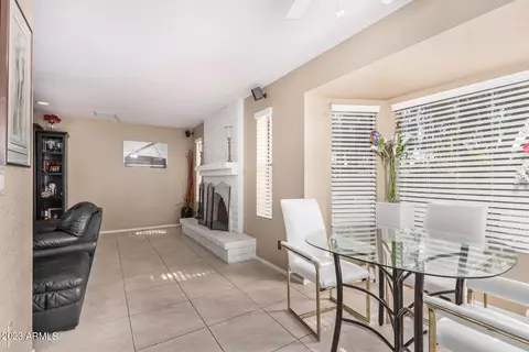 1109 E Taro Ln, Phoenix, AZ 85024 photo 13