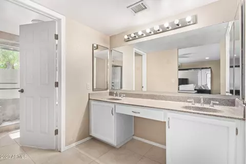 1109 E Taro Ln, Phoenix, AZ 85024 photo 26