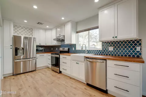 2710 E North Ln, Phoenix, AZ 85028 photo 18
