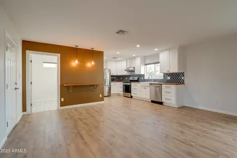 2710 E North Ln, Phoenix, AZ 85028 photo 14