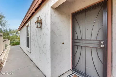 4611 E Mossman Rd, Phoenix, AZ 85050 photo 8