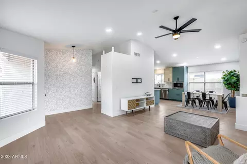 4611 E Mossman Rd, Phoenix, AZ 85050 photo 10