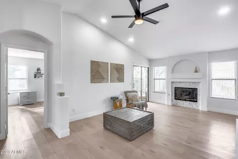 4611 E Mossman Rd, Phoenix, AZ 85050 photo 2