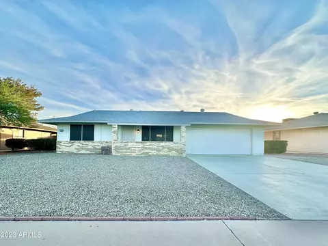 9847 W Cedar Dr, Sun City, AZ 85351