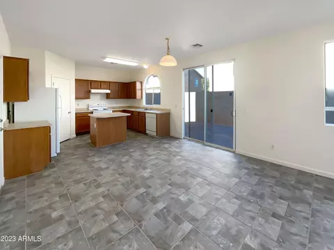 1224 E Graham Trl, Phoenix, AZ 85040 photo 8