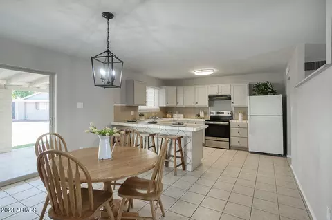 2911 N 47th Dr, Phoenix, AZ 85031 photo 5