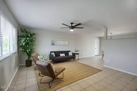2911 N 47th Dr, Phoenix, AZ 85031 photo 2