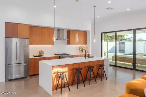 2205 E Clarendon Ave, Phoenix, AZ 85016 photo 8