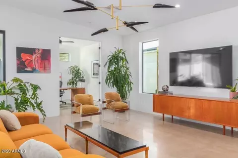 2205 E Clarendon Ave, Phoenix, AZ 85016 photo 11