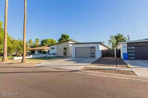2205 E Clarendon Ave, Phoenix, AZ 85016 photo 3
