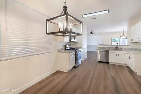 4617 N 95th Dr, Phoenix, AZ 85037 photo 3