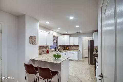 3258 E Franklin Ave, Gilbert, AZ 85295 photo 2