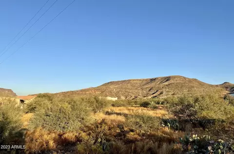 20765 E Tara Springs Rd #-, Black Canyon City, AZ 85324