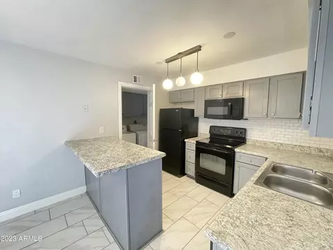 6565 N 19th Ave #9, Phoenix, AZ 85015
