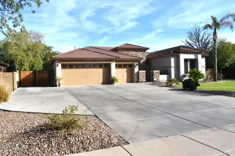845 N Thunderbird Ave, Gilbert, AZ 85234 photo 5