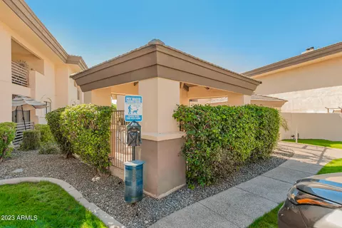 3235 E Camelback Rd #206, Phoenix, AZ 85018 photo 4