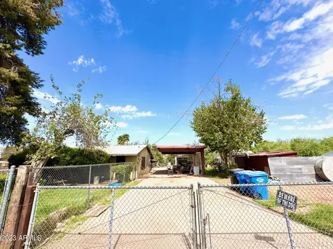 950 W Tamarisk St, Phoenix, AZ 85041