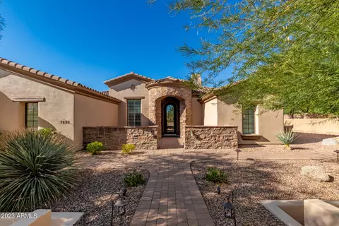7828 E Riverdale Cir, Mesa, AZ 85207 photo 5