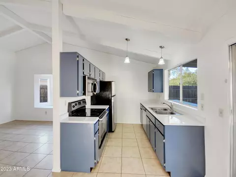 1950 E Grandview Dr, Phoenix, AZ 85022 photo 9
