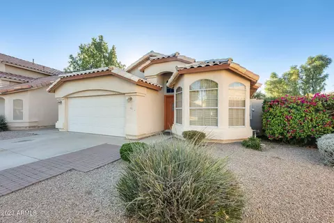 900 N Cole Dr, Gilbert, AZ 85234
