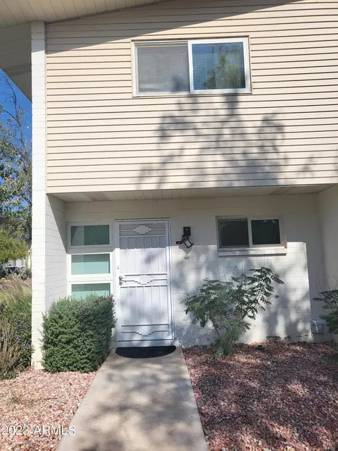 8211 E Garfield St #J24, Scottsdale, AZ 85257