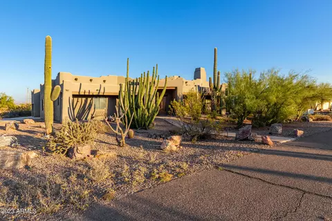 10055 E June Cir, Mesa, AZ 85207 photo 3