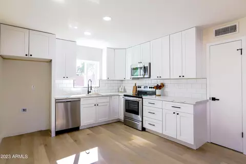 1923 E Pegasus Dr, Tempe, AZ 85283 photo 8
