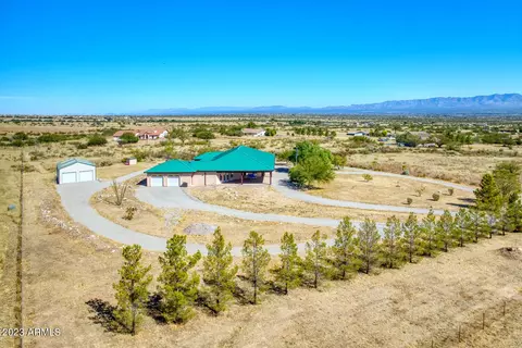 6587 E Montezuma Canyon Rd, Hereford, AZ 85615