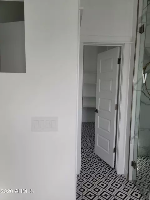 Entry Way - 1825 E Adams St, Phoenix, AZ 85034 photo 30 of 38