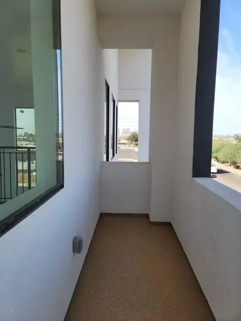 Entry Way - 1825 E Adams St, Phoenix, AZ 85034 photo 26 of 38