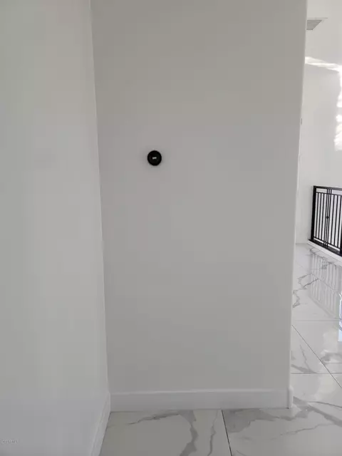 Entry Way - 1825 E Adams St, Phoenix, AZ 85034 photo 15 of 38