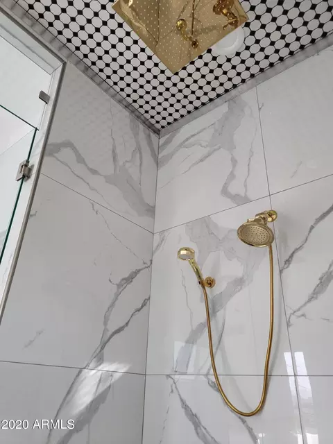 Bath - 1825 E Adams St, Phoenix, AZ 85034 photo 32 of 41
