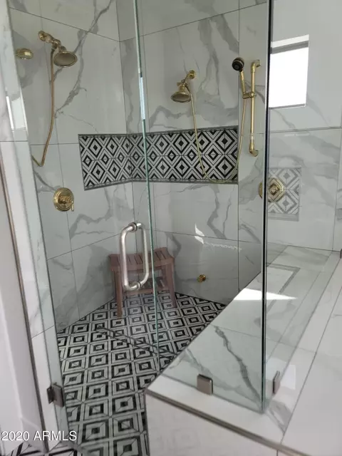 Bath - 1825 E Adams St, Phoenix, AZ 85034 photo 22 of 41