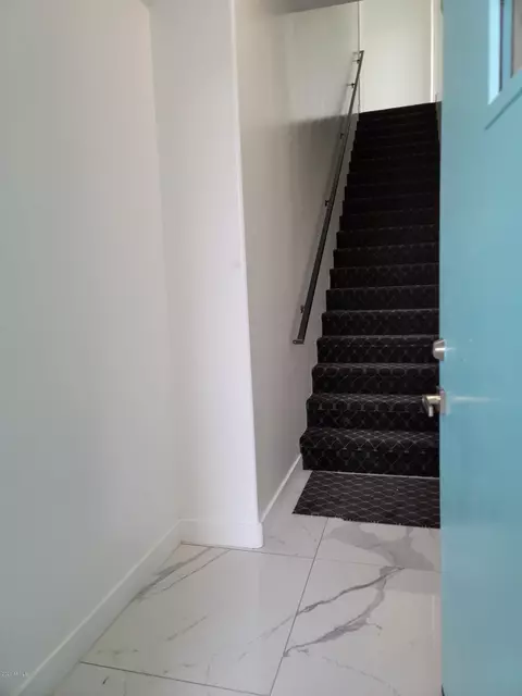 Entry Way - 1825 E Adams St, Phoenix, AZ 85034 photo 3 of 38