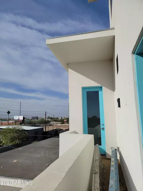 Exterior - 1825 E Adams St, Phoenix, AZ 85034 photo 15 of 16