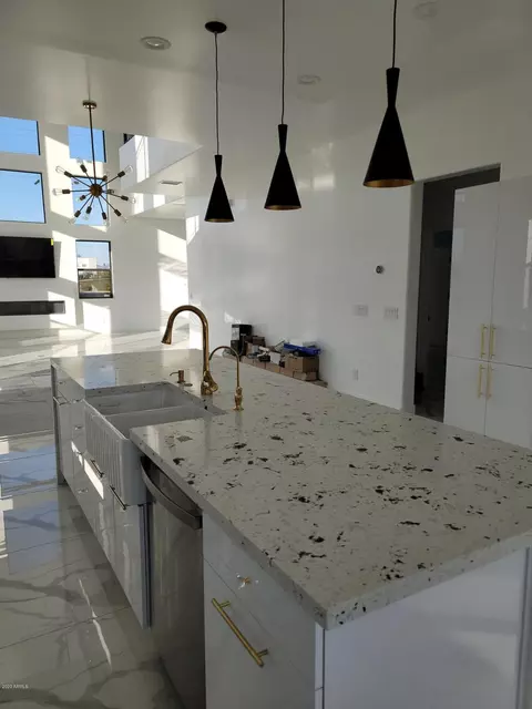 Kitchen - 1825 E Adams St, Phoenix, AZ 85034 photo 2 of 6