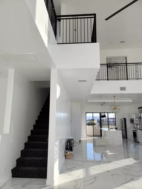 Entry Way - 1825 E Adams St, Phoenix, AZ 85034 photo 13 of 38