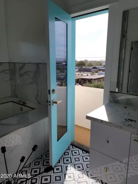 Bath - 1825 E Adams St, Phoenix, AZ 85034 photo 41 of 41