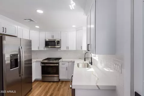 219 W Ruth Ave, Phoenix, AZ 85021 photo 8