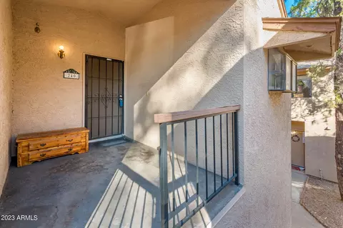 6550 N 47th Ave #240, Glendale, AZ 85301