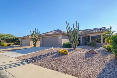 17533 N Thoroughbred Dr, Surprise, AZ 85374