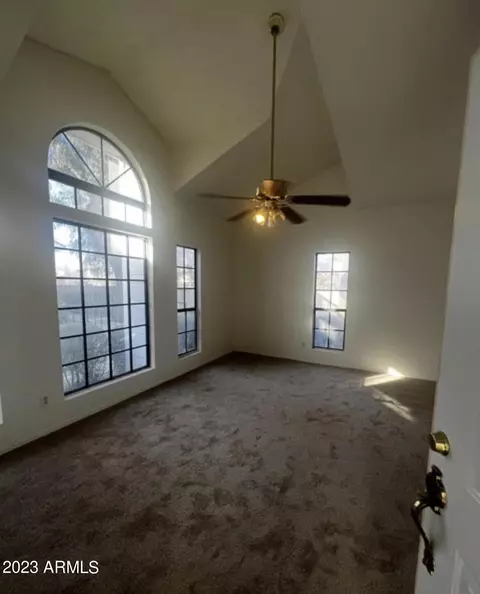 8888 N 47th Ave #155, Glendale, AZ 85302