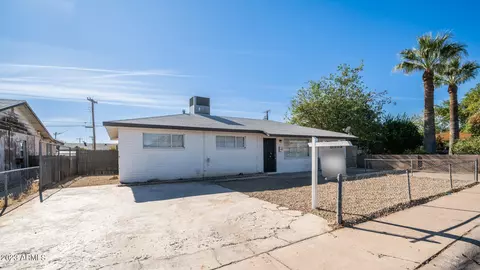 3146 N 37th Dr, Phoenix, AZ 85019 photo 3