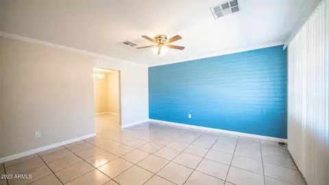3146 N 37th Dr, Phoenix, AZ 85019 photo 4