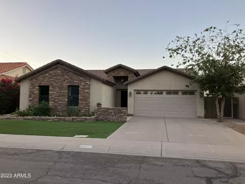 1917 E Cortez Dr, Gilbert, AZ 85234