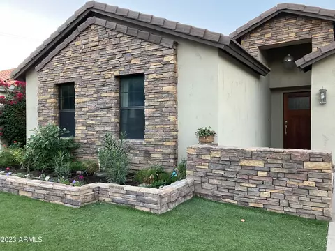 1917 E Cortez Dr, Gilbert, AZ 85234 photo 2
