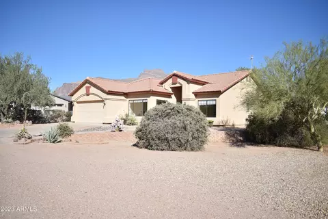 777 S Val Vista Rd, Apache Junction, AZ 85119