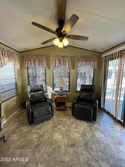 1589 W Yakima Ave #589, Apache Junction, AZ 85119 photo 2
